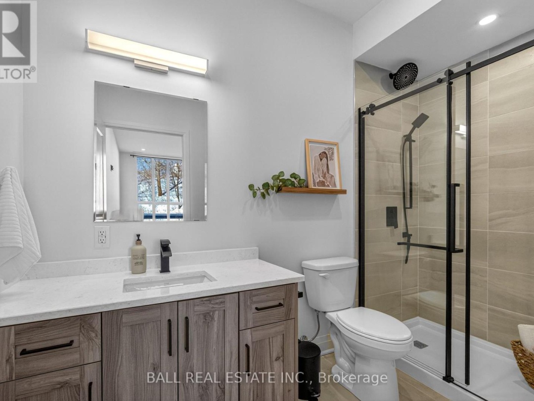 117 - 99 LOUISA STREET, Cameron Lake