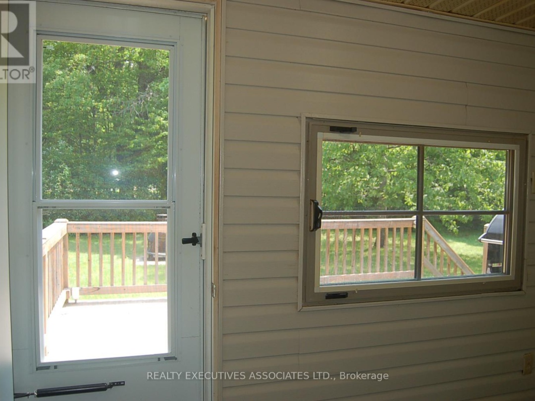 211 ALPINE LAKE ROAD, Pigeon Lake