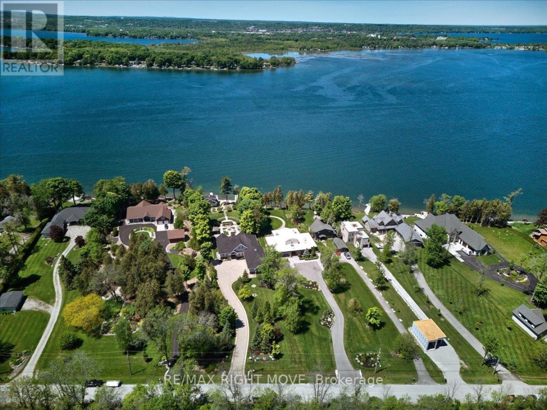 153 Creighton Street S, Lake Simcoe
