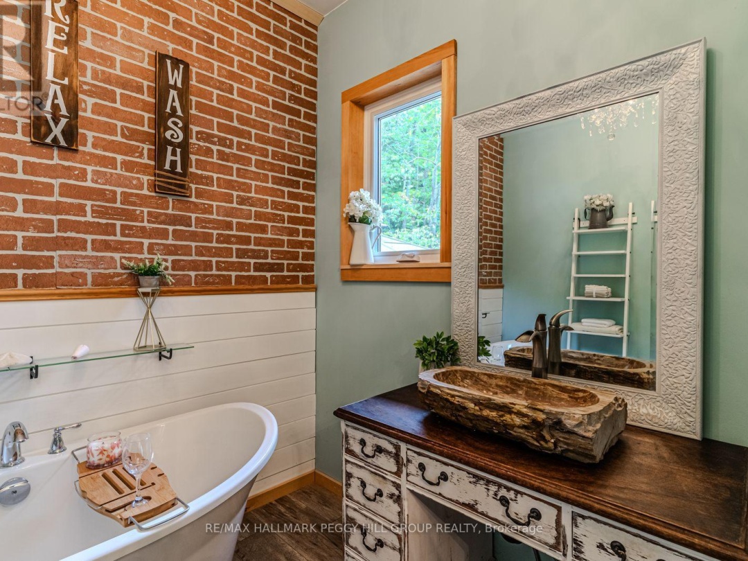 1450 BEIERS ROAD, Gravenhurst (Morrison)