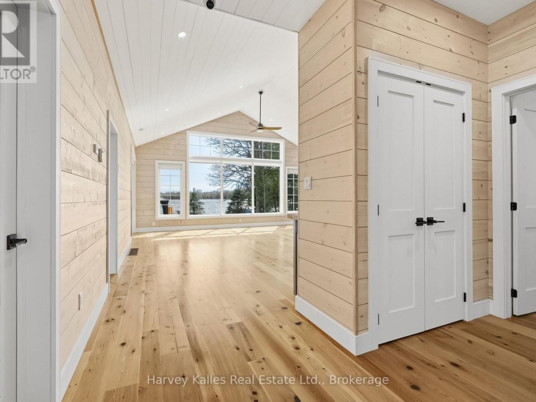 41 SUNSET COVE ROAD, Blackwater Lake