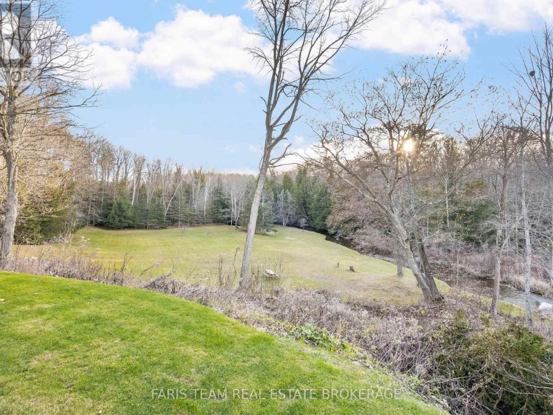 1520 ROSEMOUNT ROAD, Tay