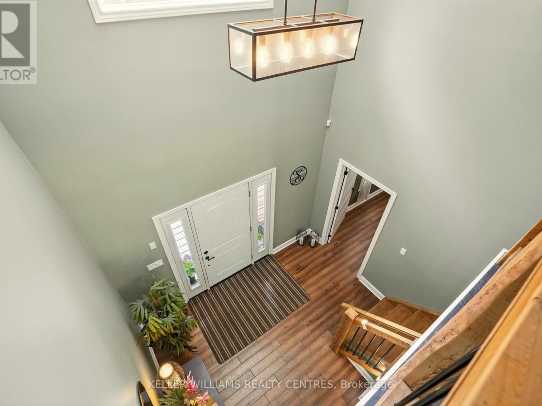 96 LINDGREN ROAD E, 