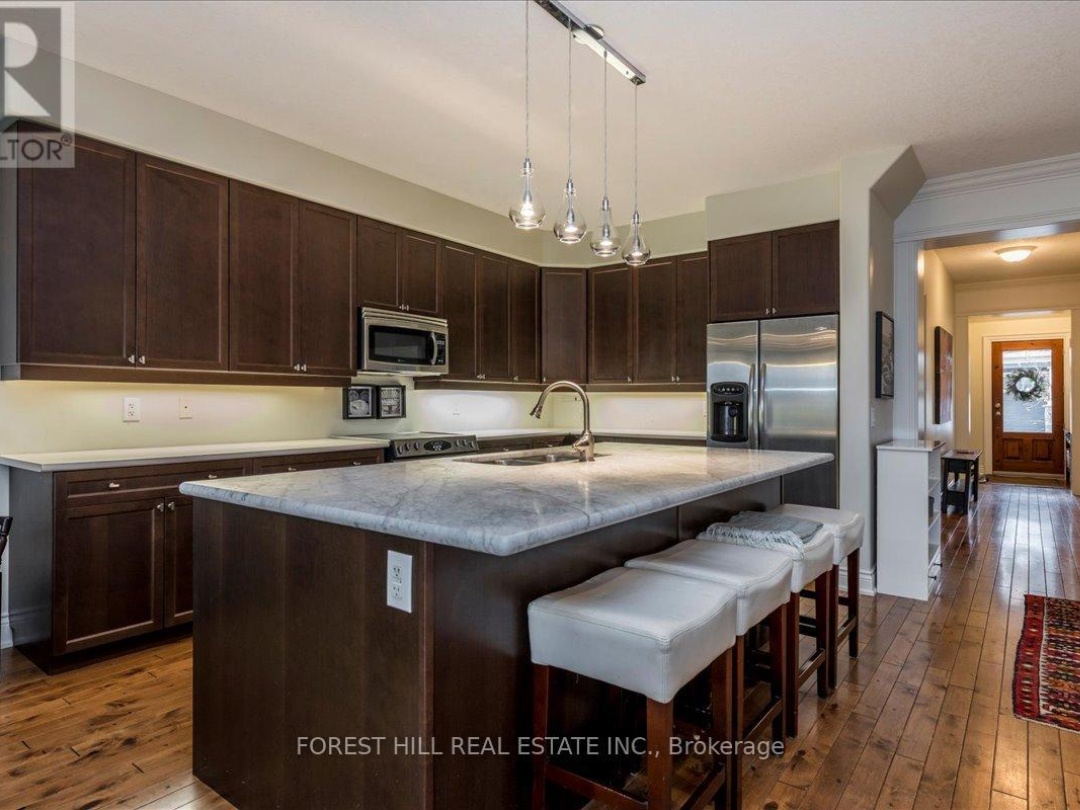 10 - 10 INVERMARA COURT, 