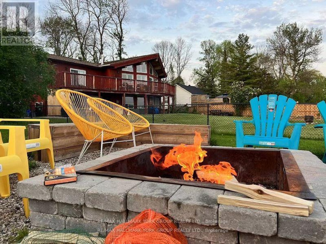 42 LIGHTHOUSE CRESCENT, 