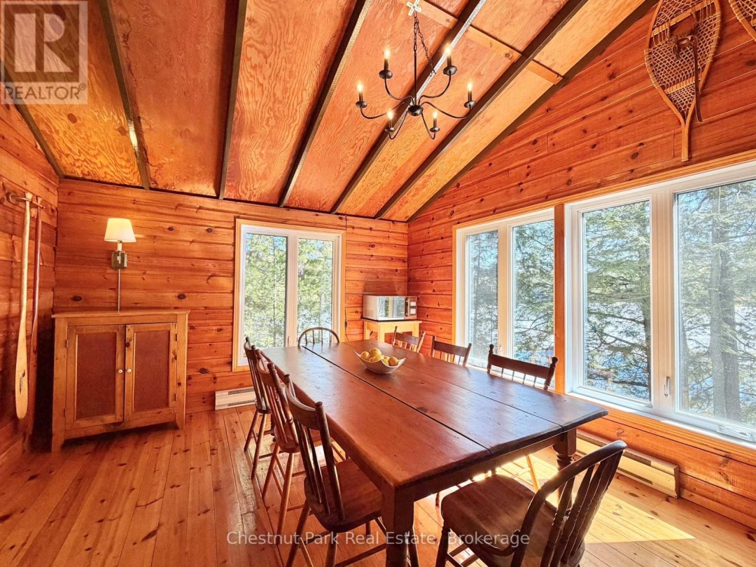 1062 ELMHURST LANE, Kennisis Lake