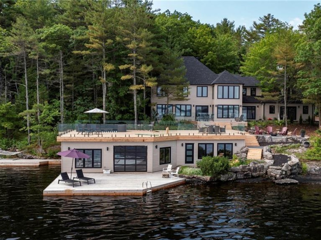 1044 Lawland Hts Rd, Lake Muskoka