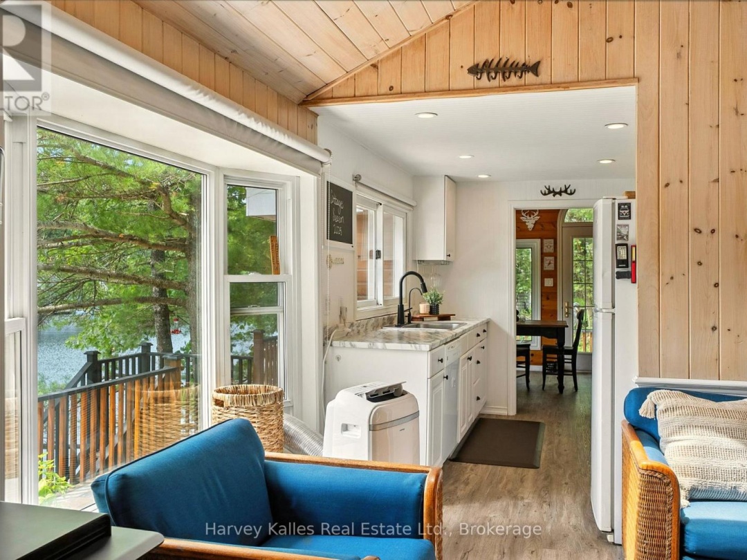 1078 MCKENZIE ROAD, Lake Muskoka