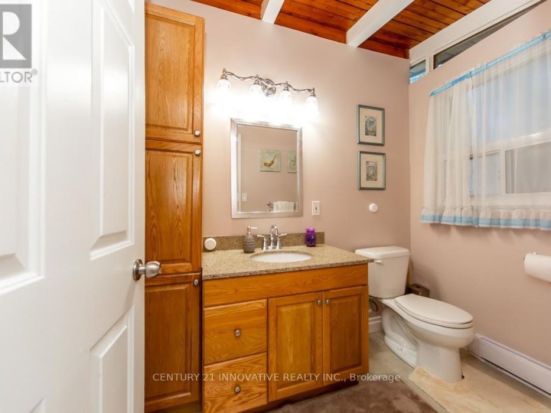 159 MCGUIRE BEACH ROAD, Canal Lake