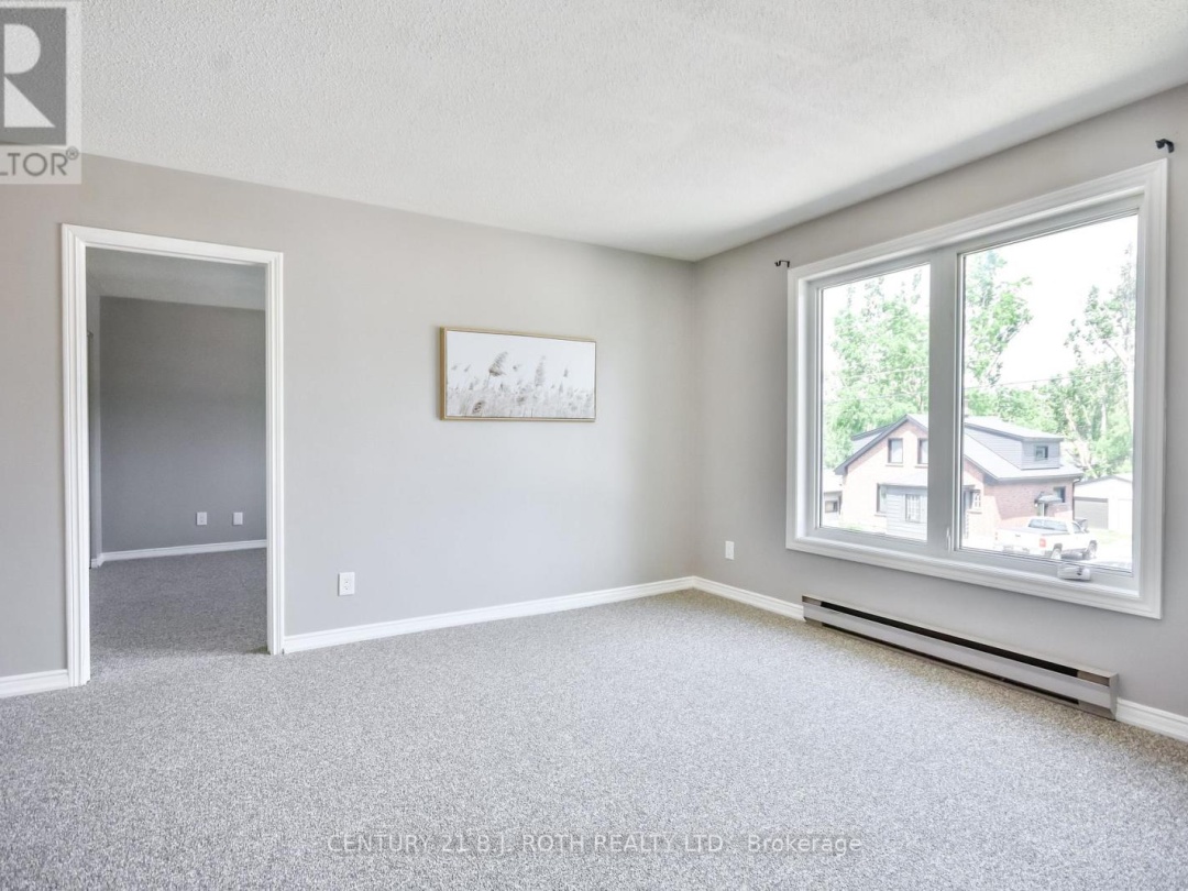 19 SOUTH STREET, Orillia