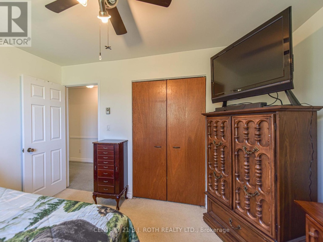 123 WELLINGTON STREET, Ramara (Atherley)