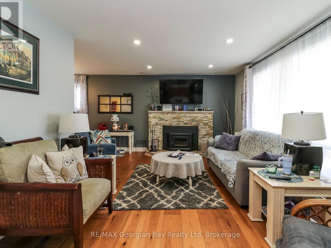 57 MAPLE STREET, Tay (Victoria Harbour)