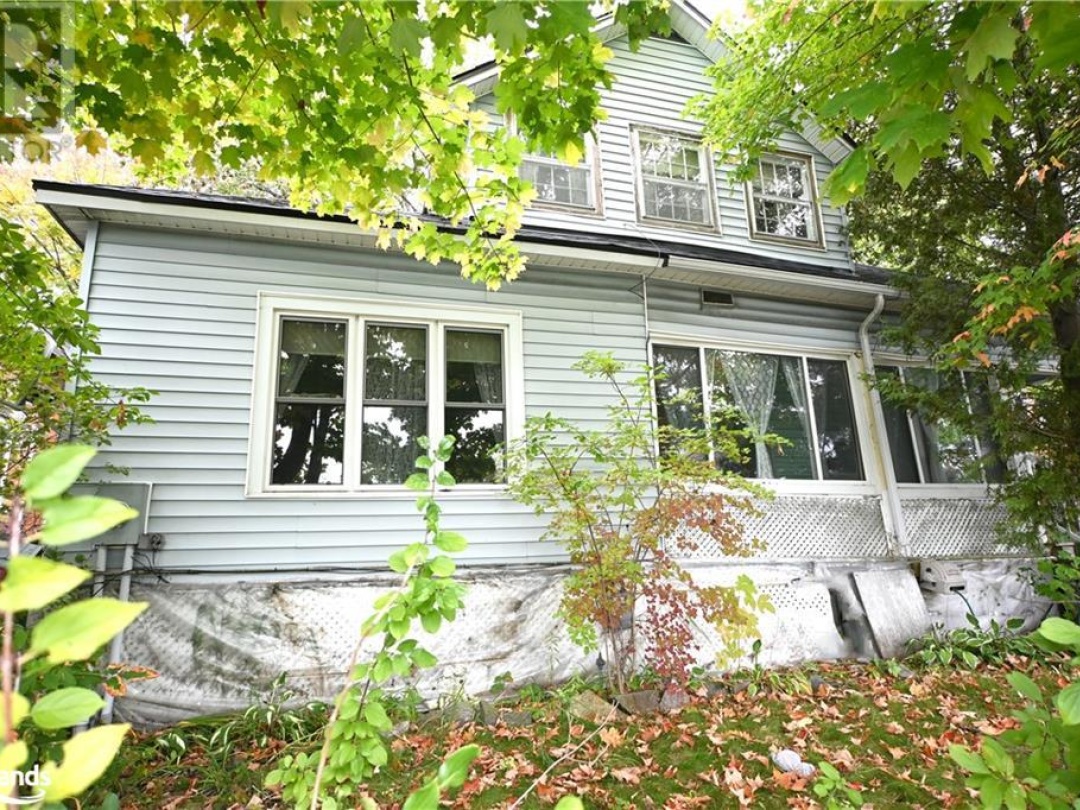 42 Bay Street, Parry Sound