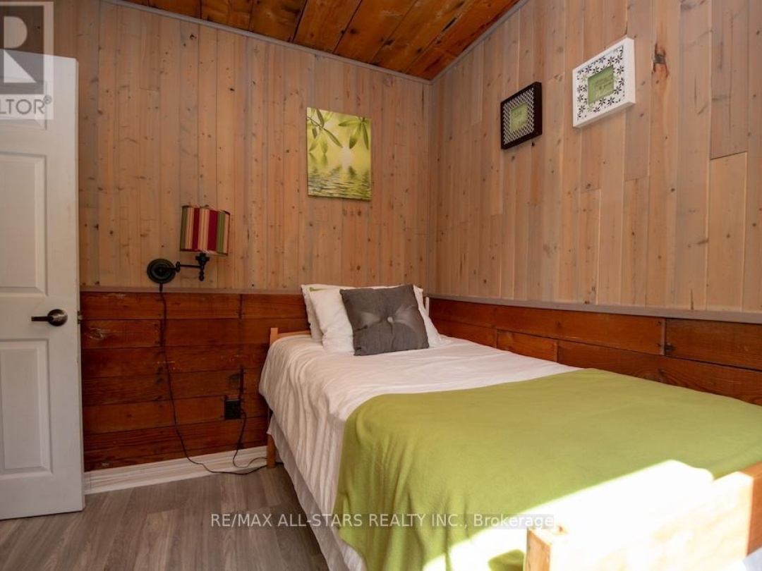 1130 TOWERING OAKS DRIVE, Gull River