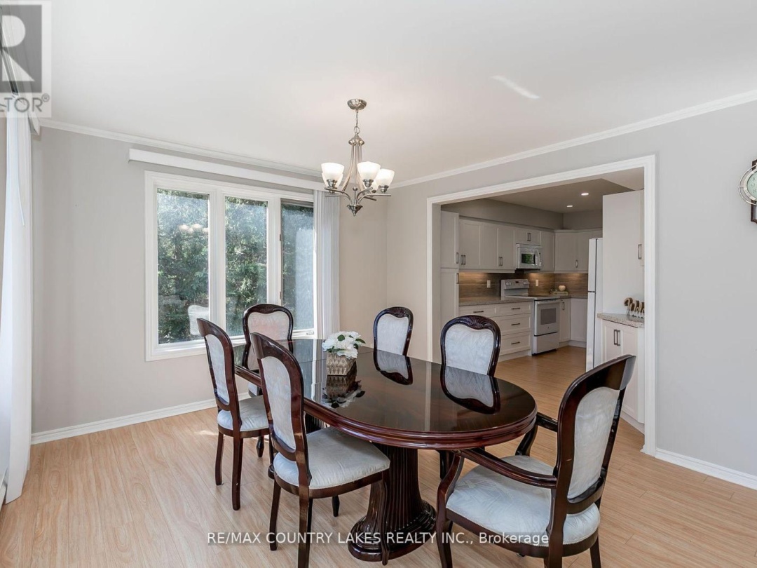 47 LAKE AVENUE, Lake Simcoe