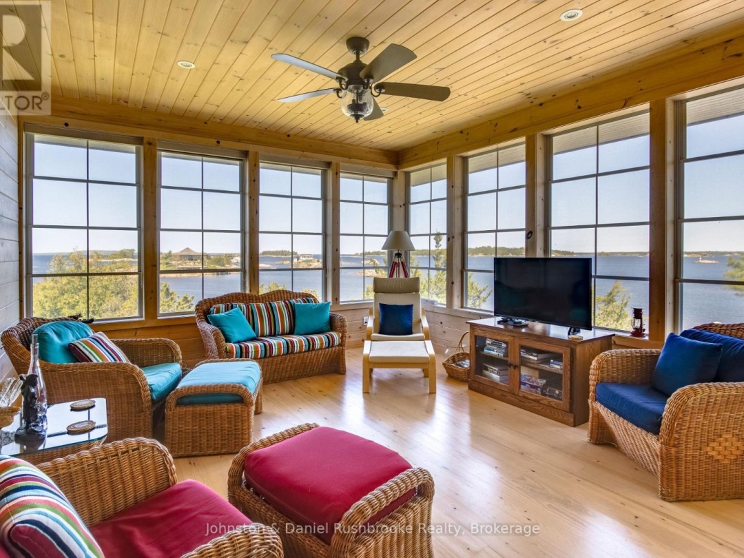 2 ISLAND 1210, Georgian Bay