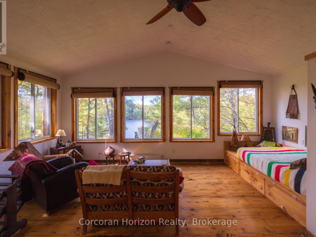 566 HUNGRY BAY ROAD W, Six Mile Lake
