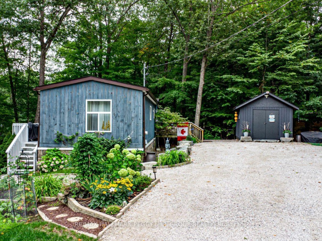 7498 ISLAND CRESCENT, 