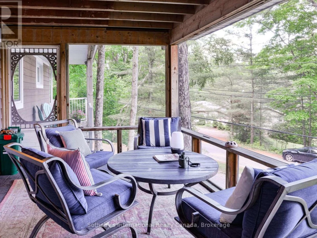 1062 BRADLEY ROAD, Lake Muskoka
