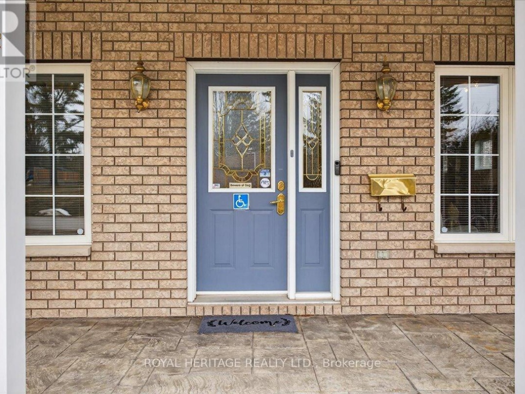 4 KENNEDY DRIVE, Kawartha Lakes (Fenelon Falls)