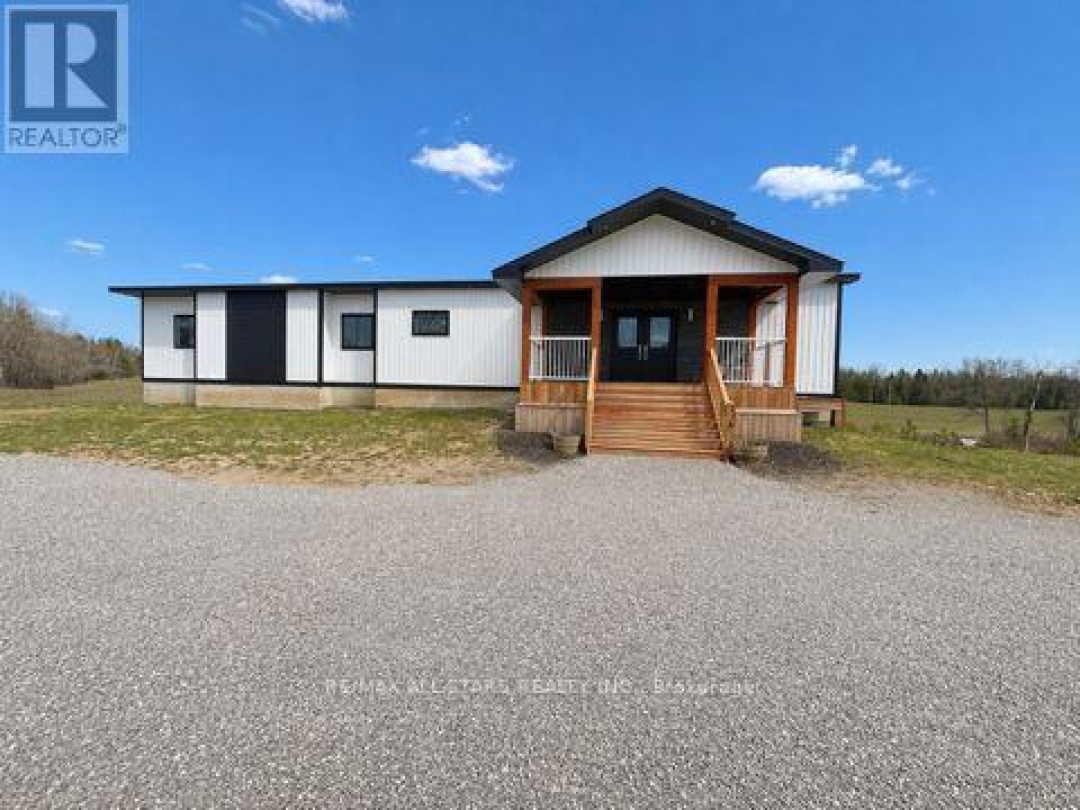 1062 NORTHLINE ROAD, Kawartha Lakes (Fenelon Falls)