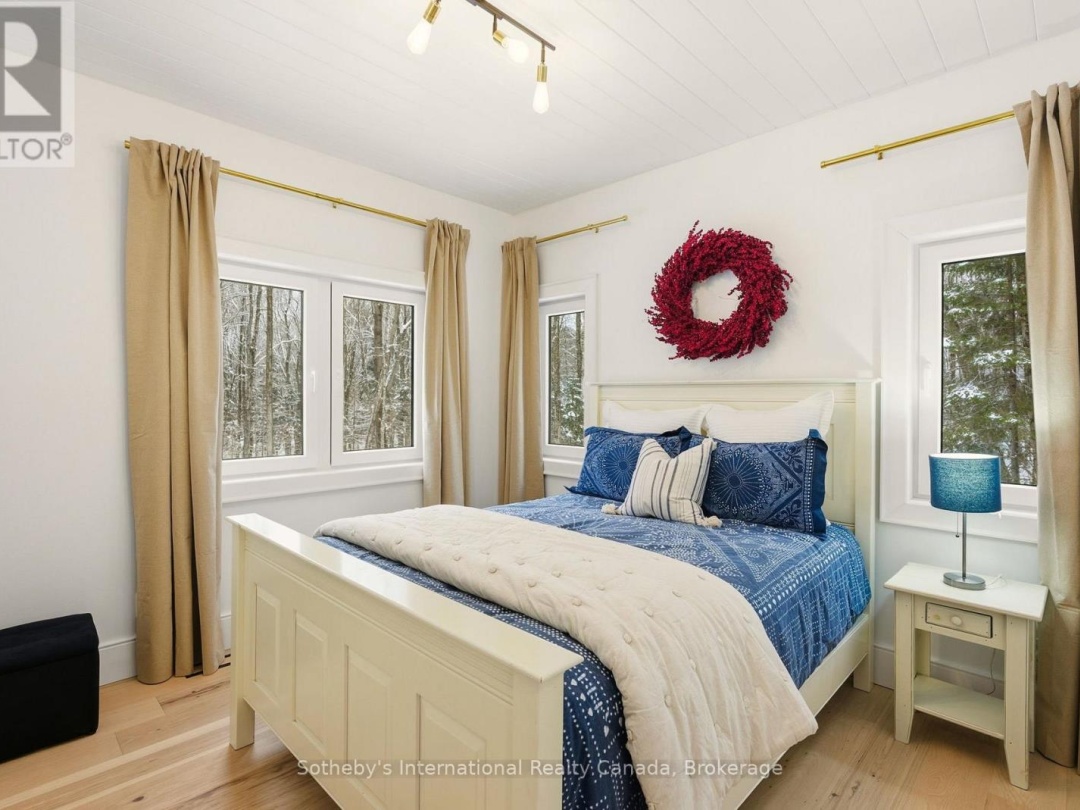 2435 RAVENSCLIFFE ROAD, Huntsville (Stisted)