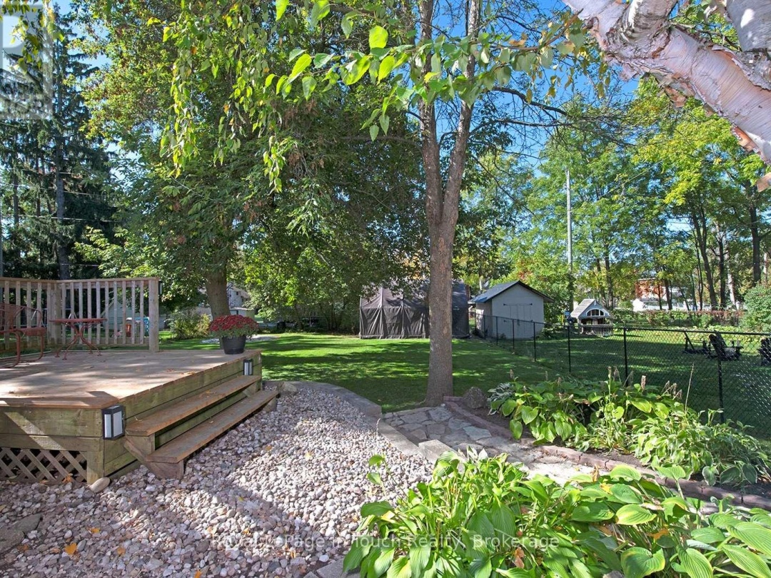 8 CYRIL MARTIN PLACE, 