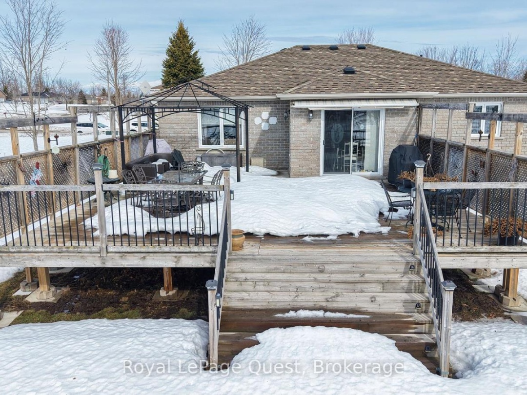 4662 ZACHARY CRESCENT, Ramara (Atherley)