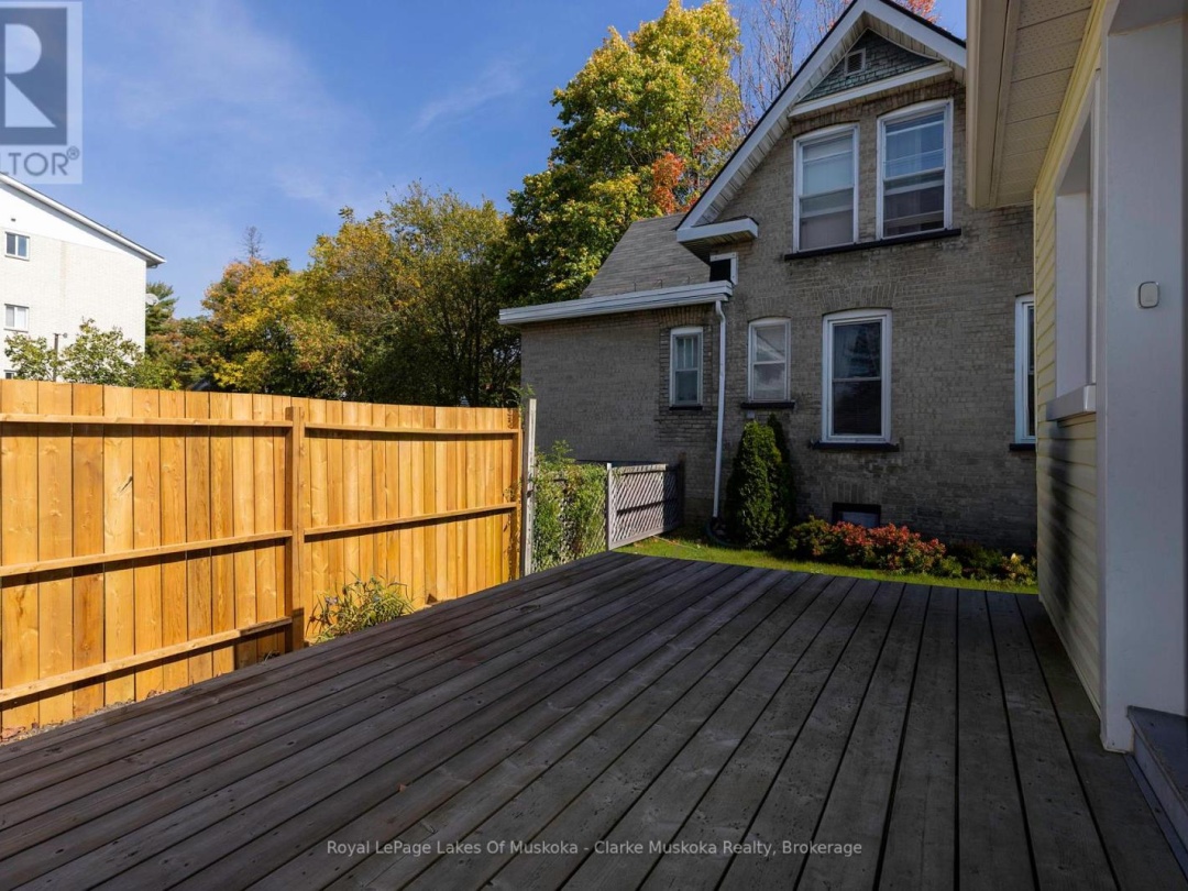 57 CASCADE STREET, Parry Sound