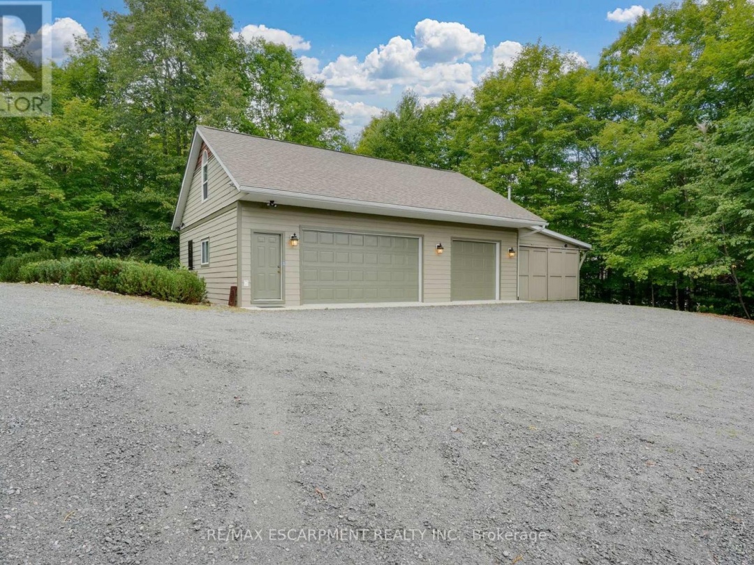 36 MANITOUWABING ESTATES ROAD, Manitouwabing Lake