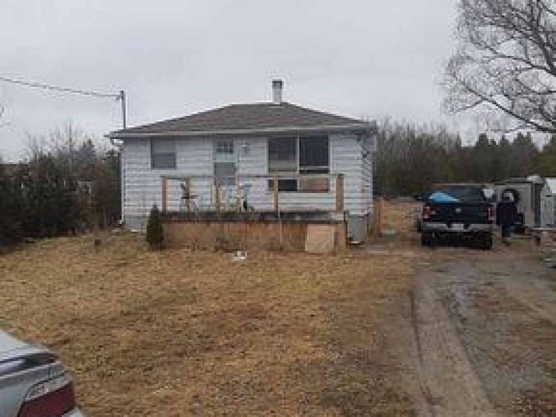 208 MCGUIRE BEACH ROAD, Canal Lake