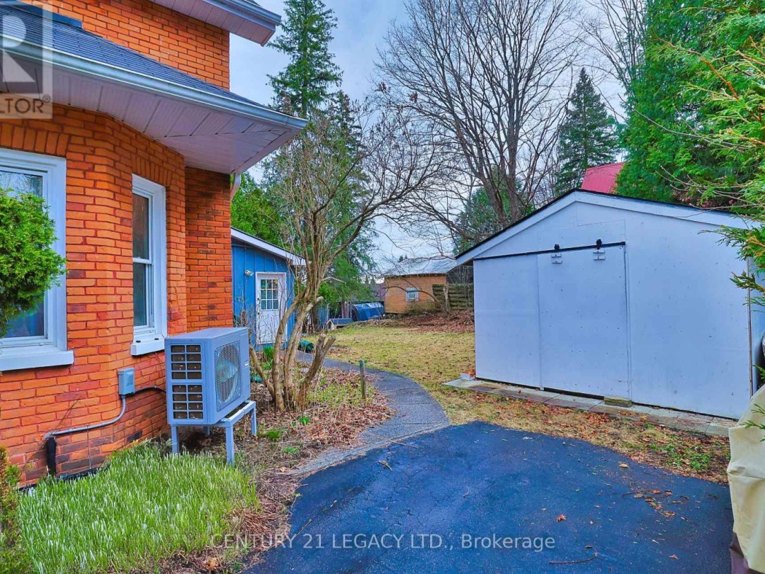 23 LANSDOWNE STREET W, Huntsville (Chaffey)