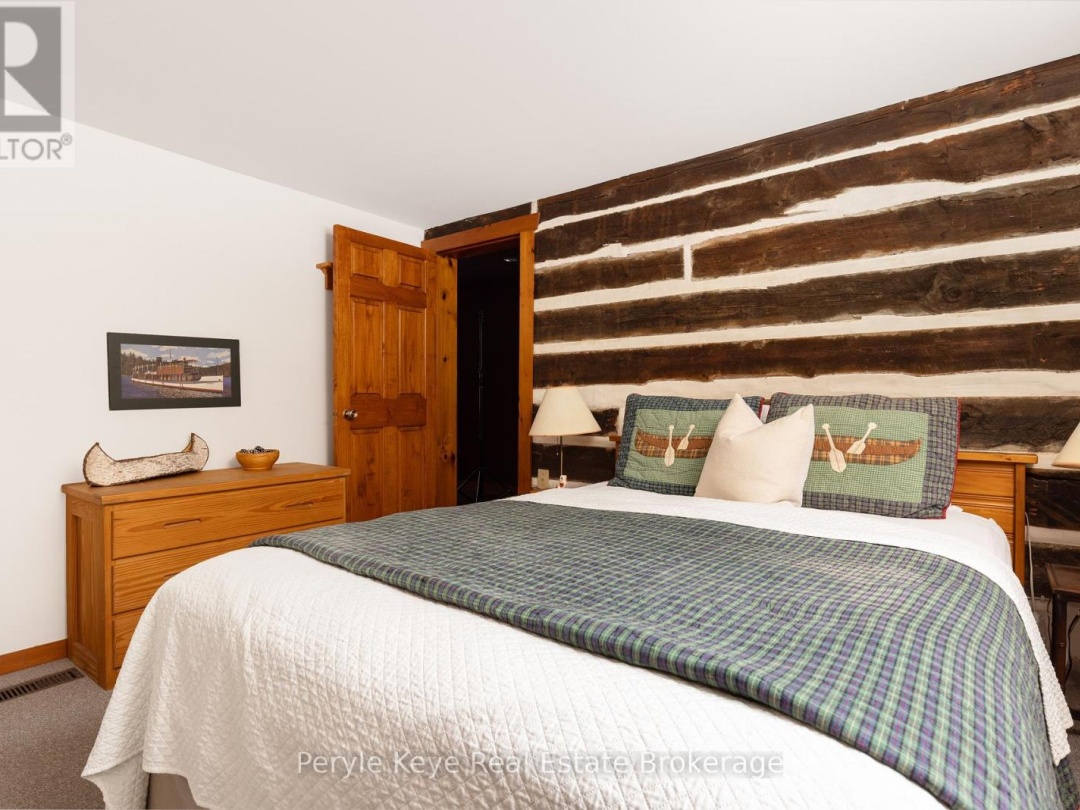 2391 LIMBERLOST ROAD, Dotty Lake
