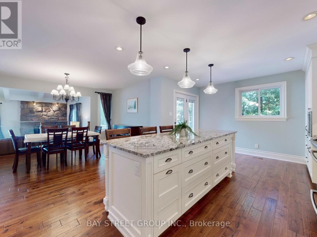 3784 TUPPY DRIVE, Lake Simcoe