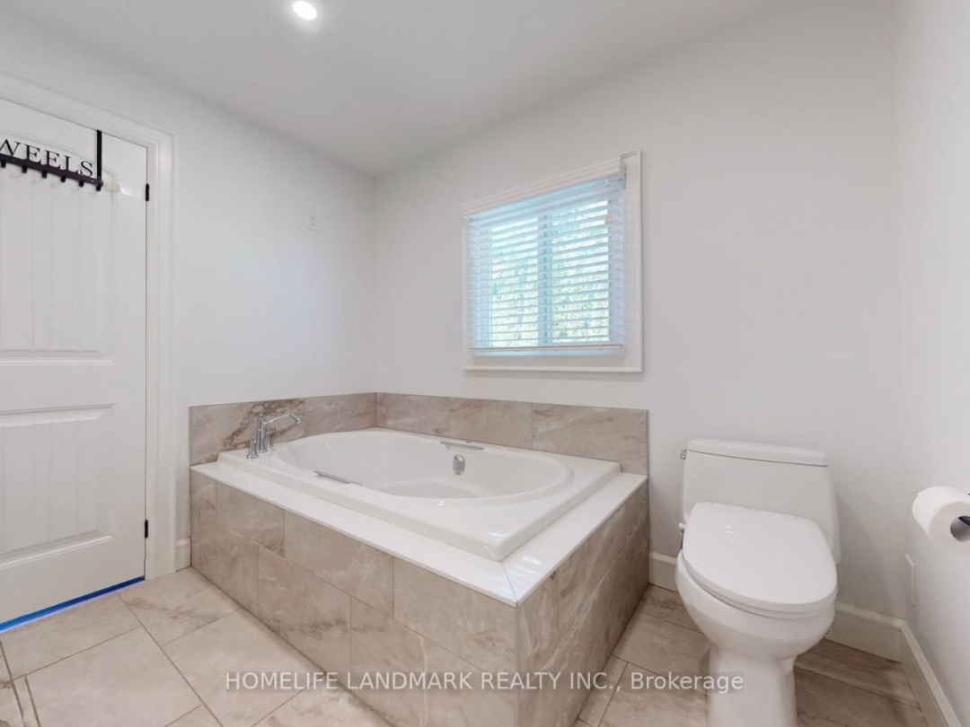 208 LAKESHORE DRIVE, Trent-Severn Waterway