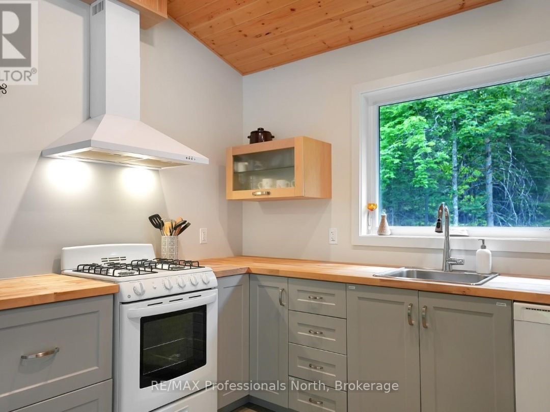 1462 MINNICOCK LAKE ROAD, 