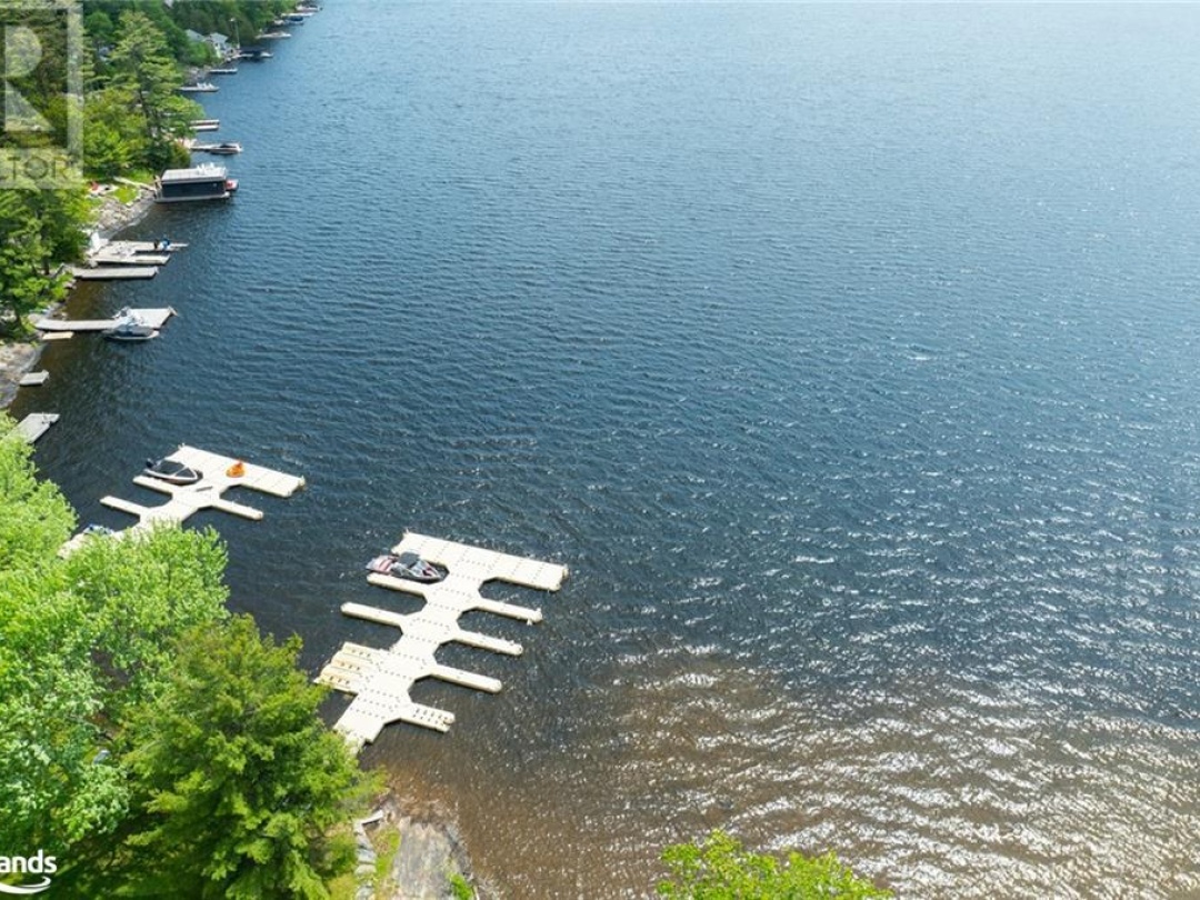 1142 Parkers Point Road, Lake Muskoka