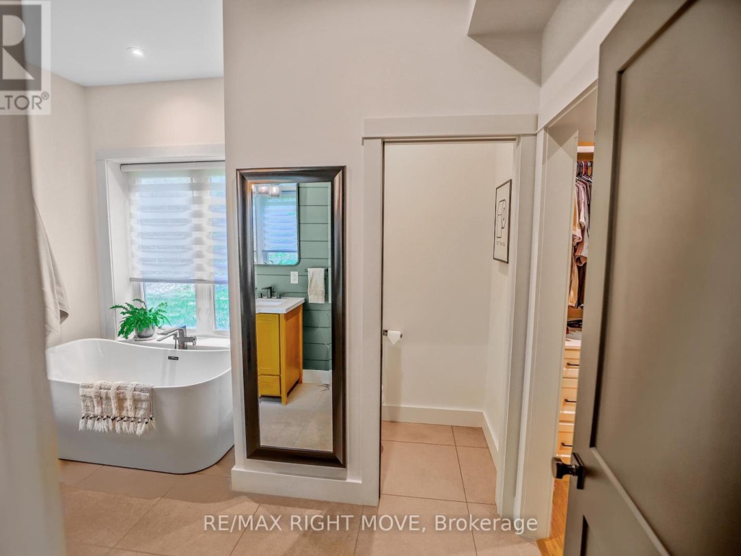 1025 DAVIS DRIVE, 