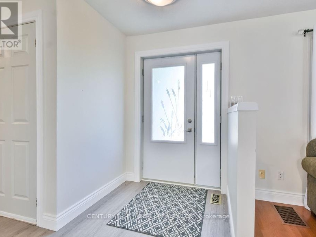 3 MAPLE GATE, 