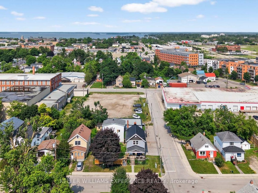 120 DUNLOP STREET, Orillia