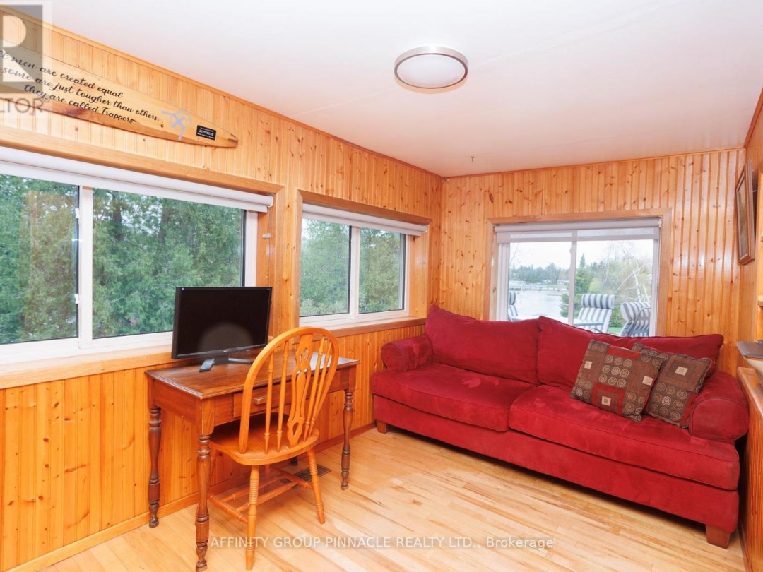 106 COLDSTREAM ROAD, Rosedale Lake