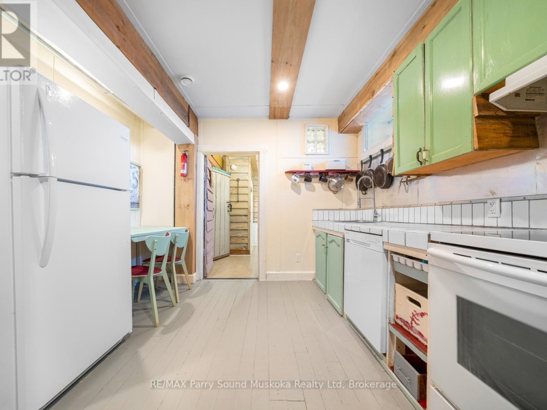 47 GIBSON STREET, Parry Sound