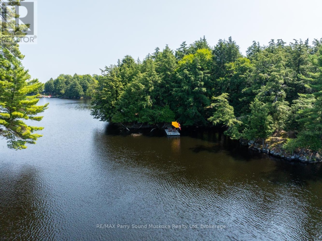18 MEHARG DRIVE, Manitouwabing Lake