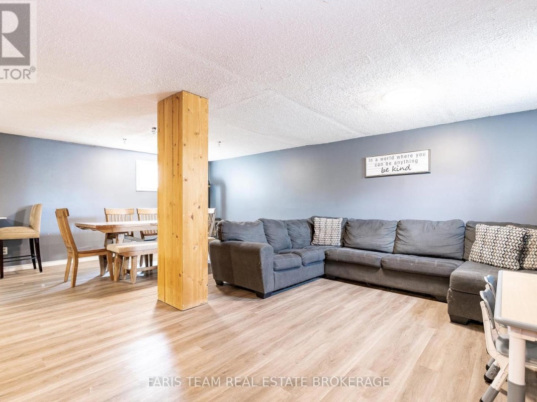 8304 COUNTY ROAD 169, 