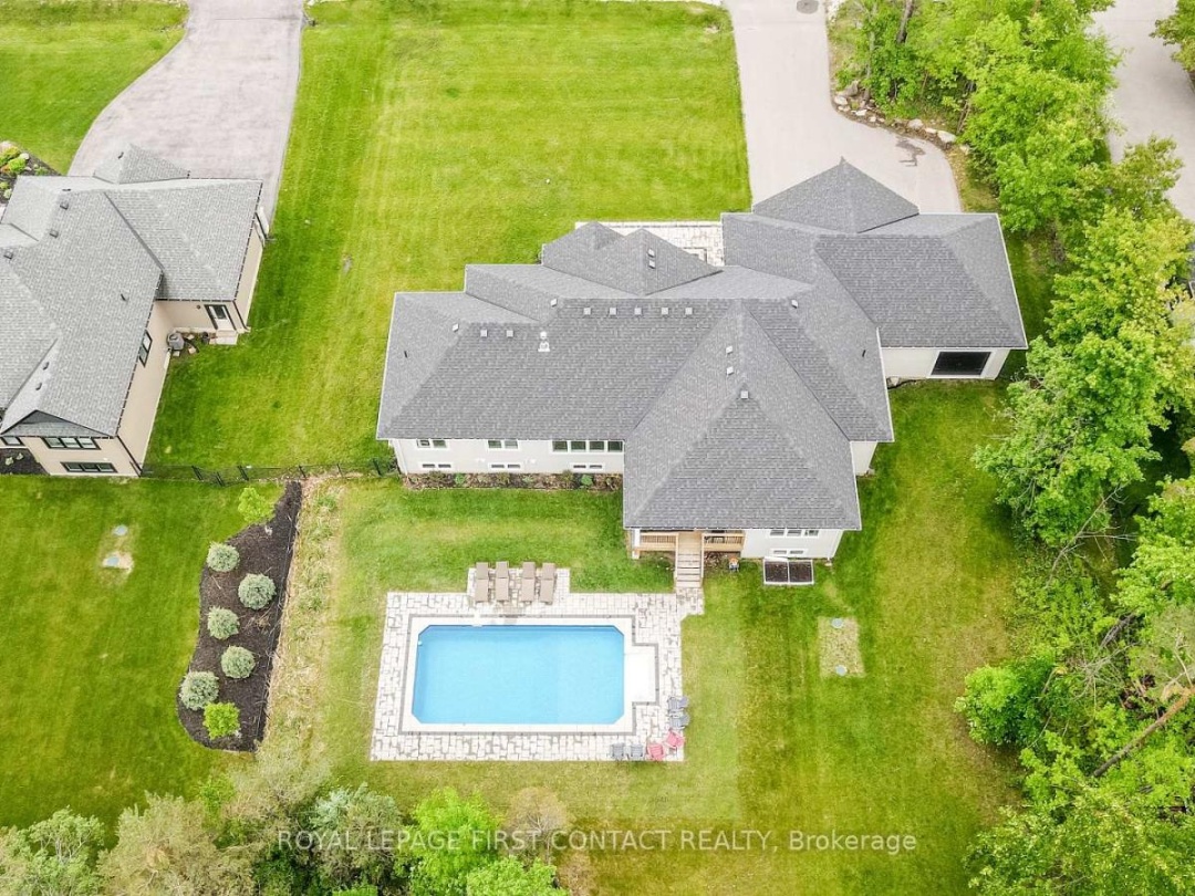 2066 ELANA DRIVE, Severn (Marchmont)