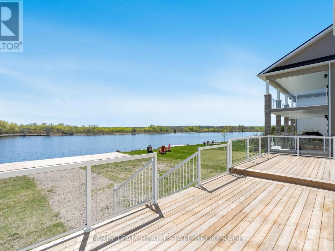 9 DOCK LANE, Georgian Bay