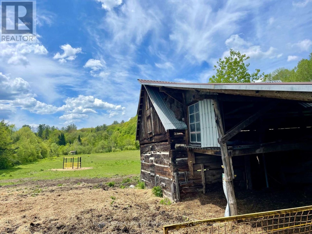 1235 Bonnie Lake Road, Bracebridge (Macaulay)