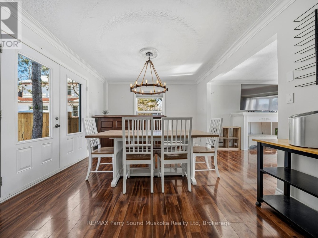 55 A CASCADE STREET E, Parry Sound