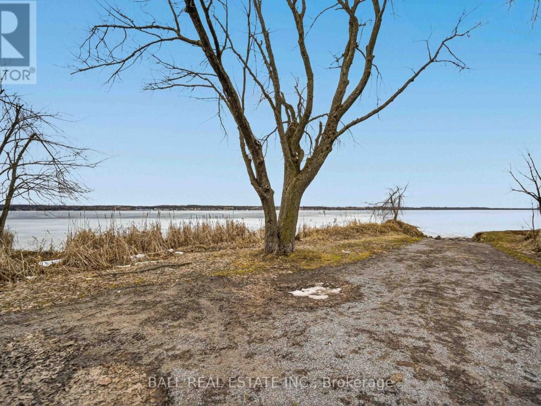 166 VICTORIA DRIVE, Sturgeon Lake