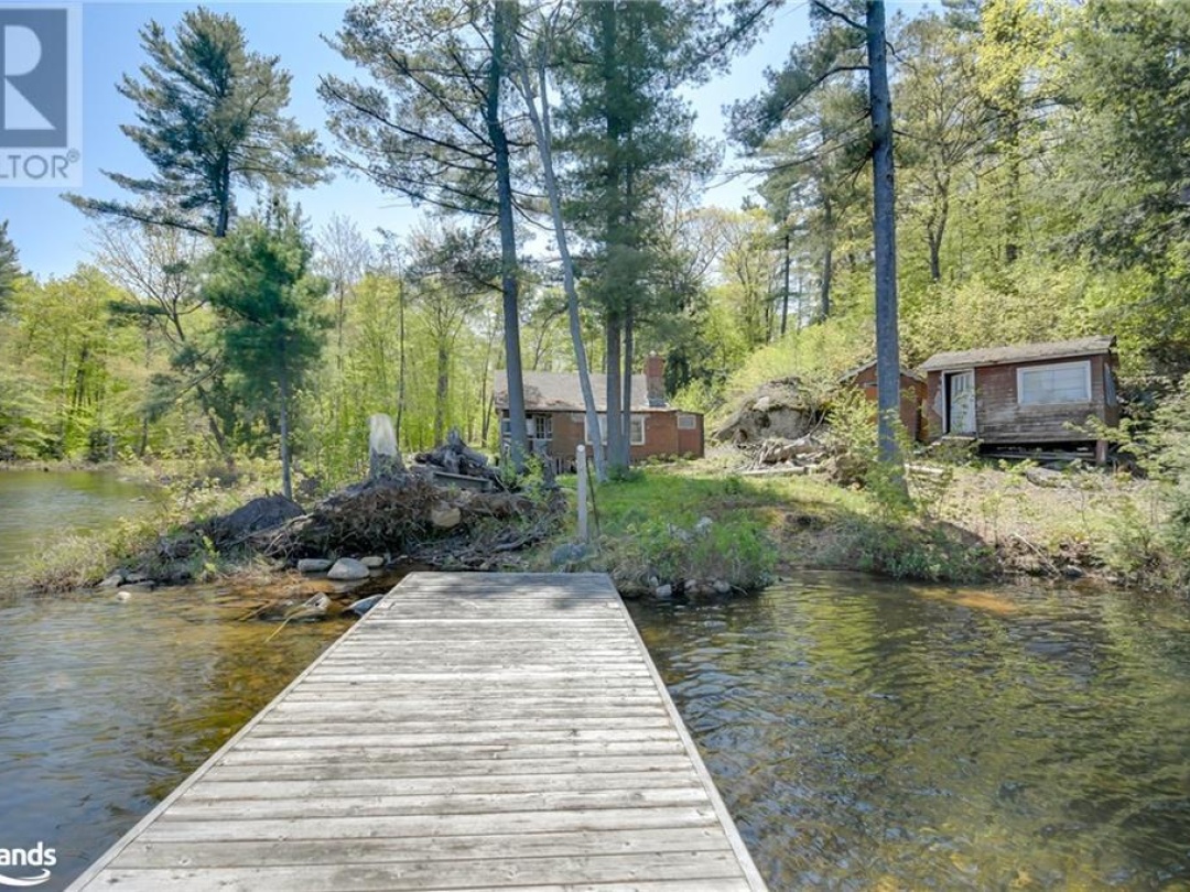 56 10Th Concession Road, Little Whitefish Lake